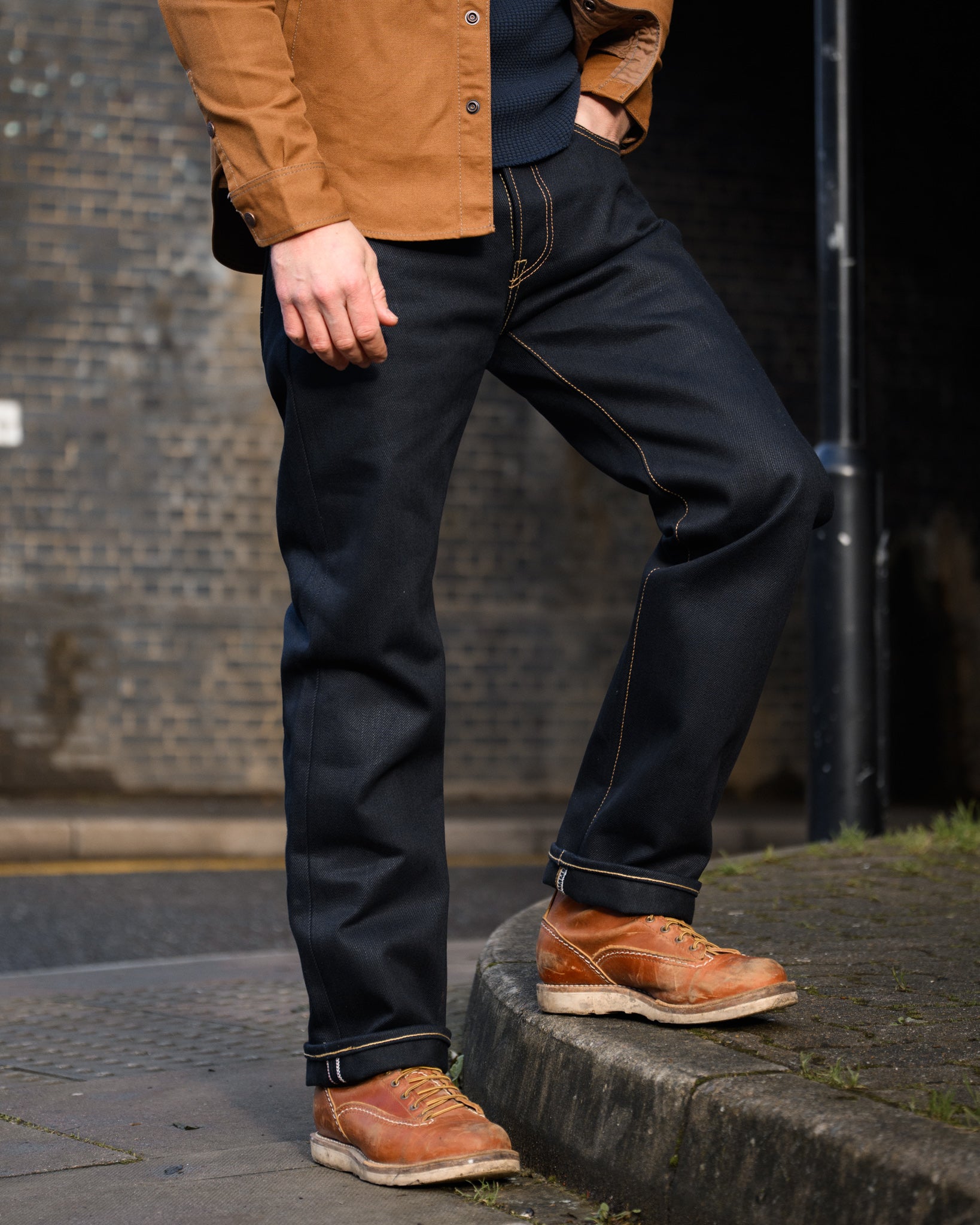 Iron Heart 25oz Selvedge Denim Slim Straight Cut Jeans - Indigo/Black