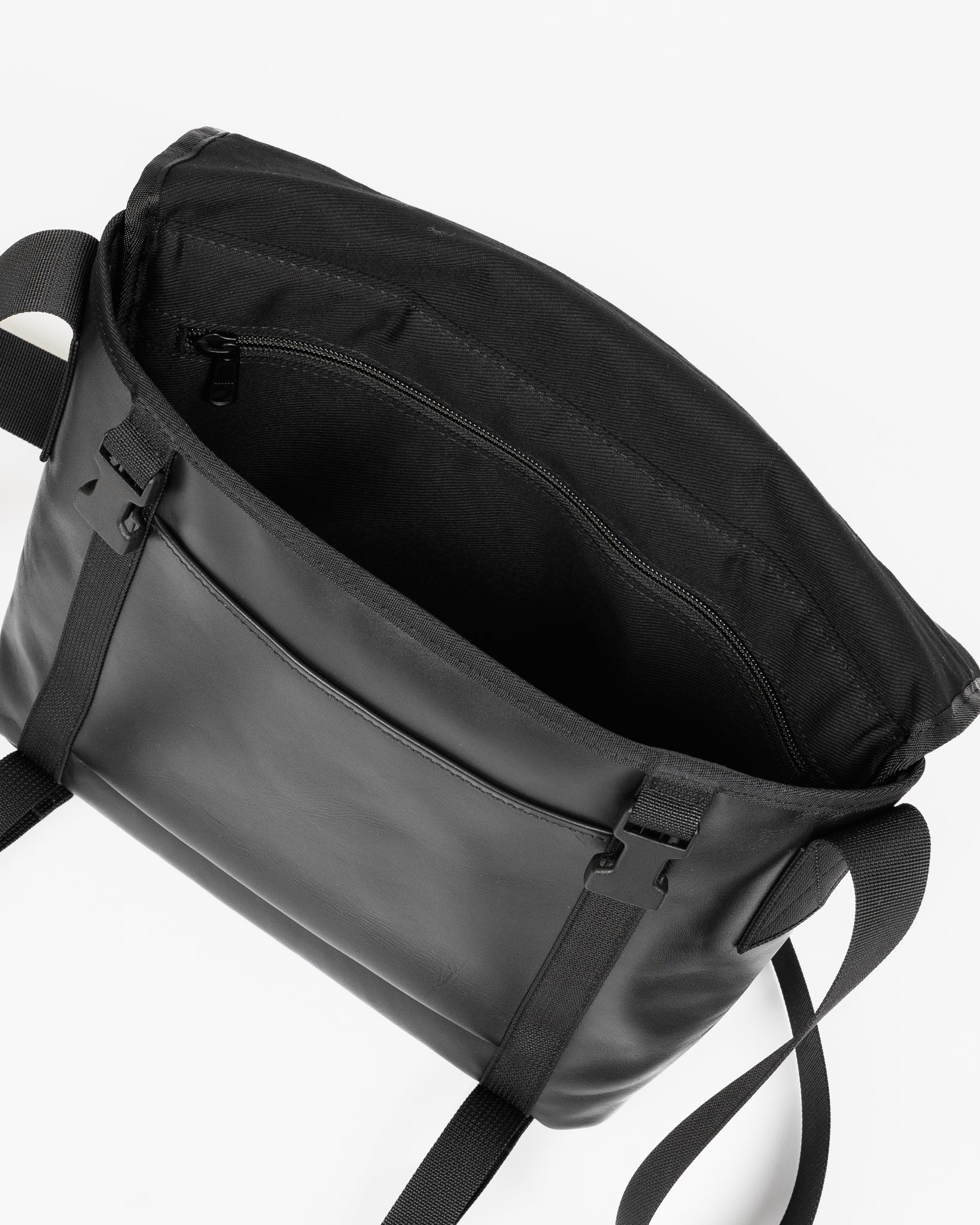 Porter - Yoshida & Co. - Aloof Messenger Bag - Black – Iron Heart