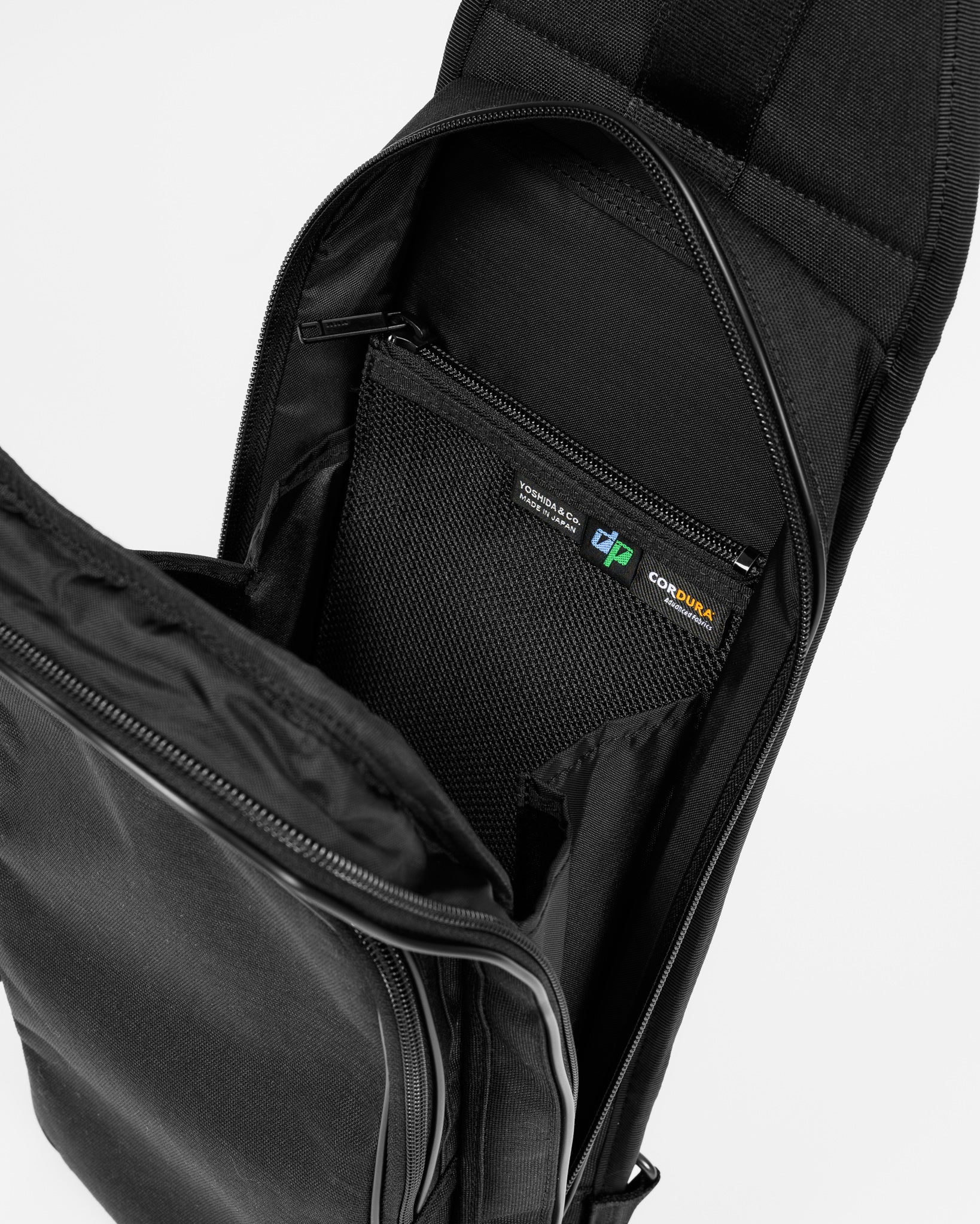 PORTER 吉田カバン HYBRID SLING SHOULDER BAG HYBRID(ハイブリッド) SLING SHOULDER BAG | 吉田カバンホームページ