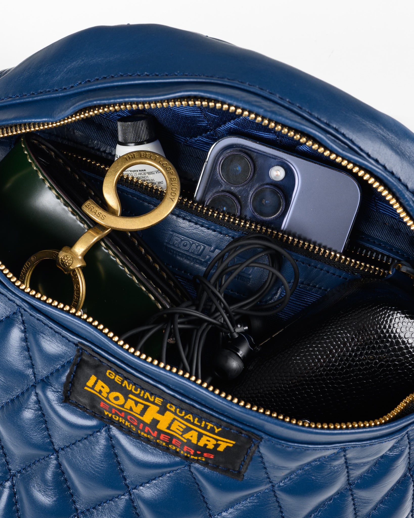 オールレザーウエストバッグ IHE-45 ネイビー IHE-45-NAV Iron Heart Diamond Stitched Leather Waist Bag - Navy