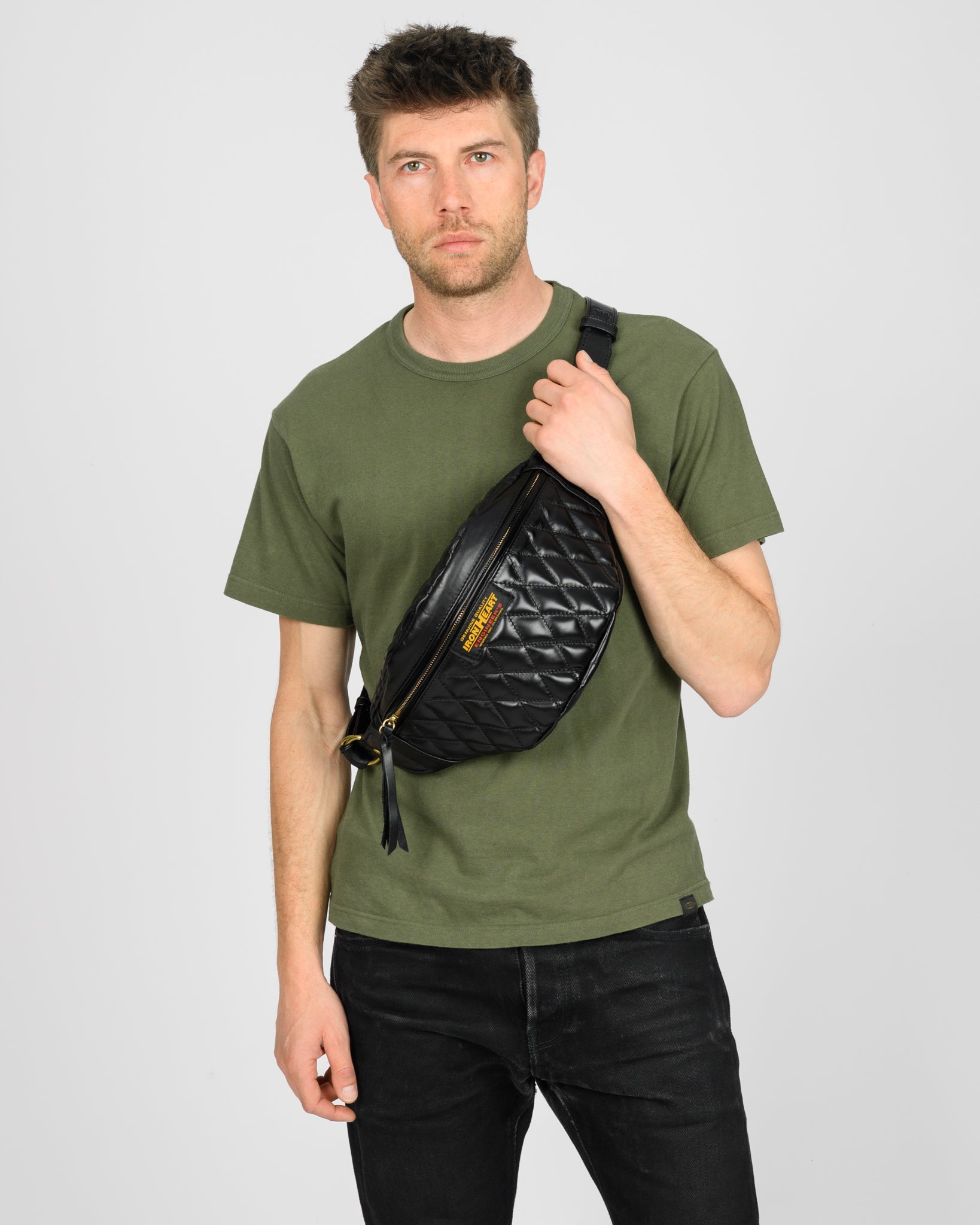 Iron Heart Diamond Stitched Leather Waist Bag Black