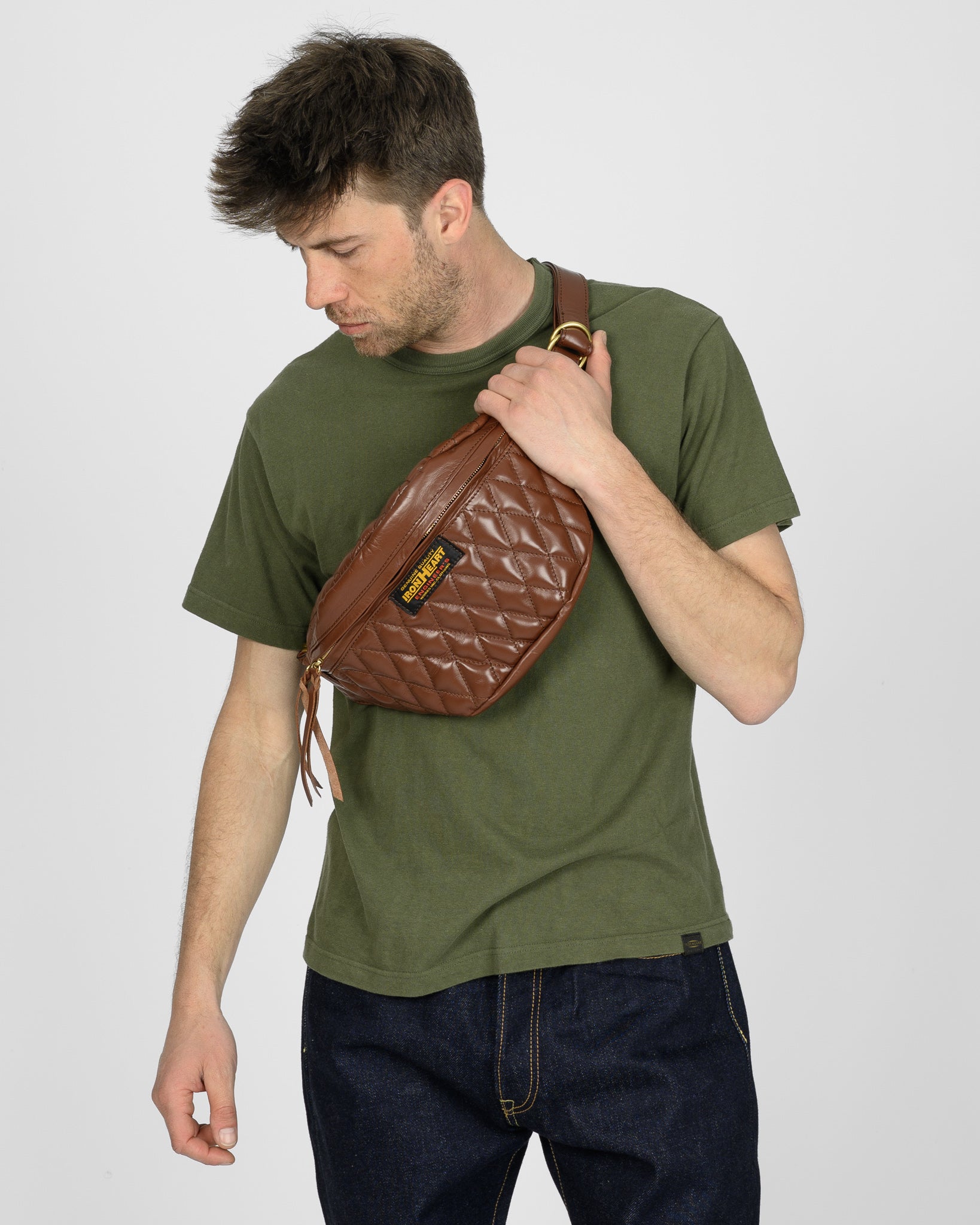 極美品！アイアンハート レザーボディバッグ IRON HEART Iron Heart Diamond Stitched Leather Waist Bag Brown