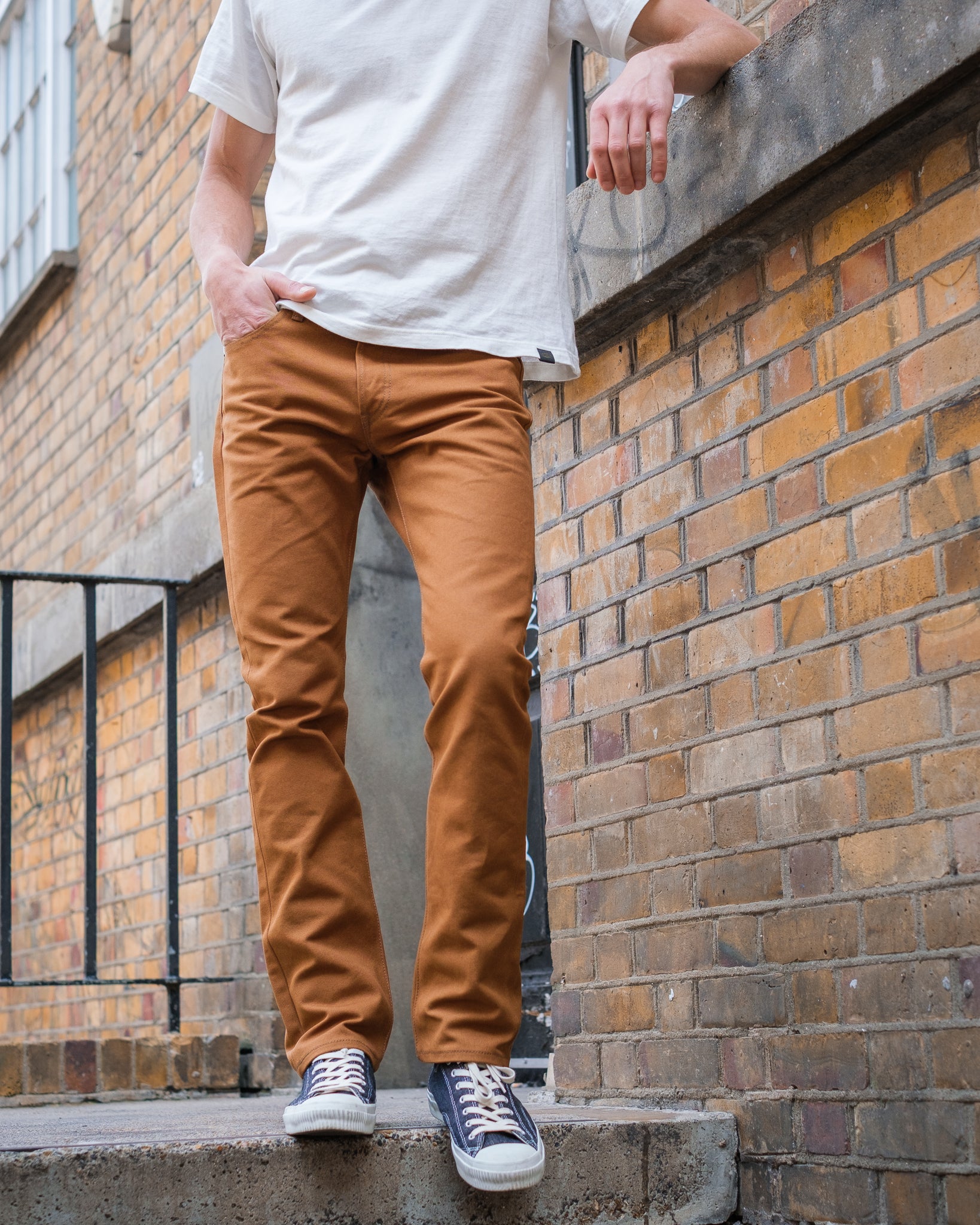 17oz Duck Slim Cut Jeans Brown